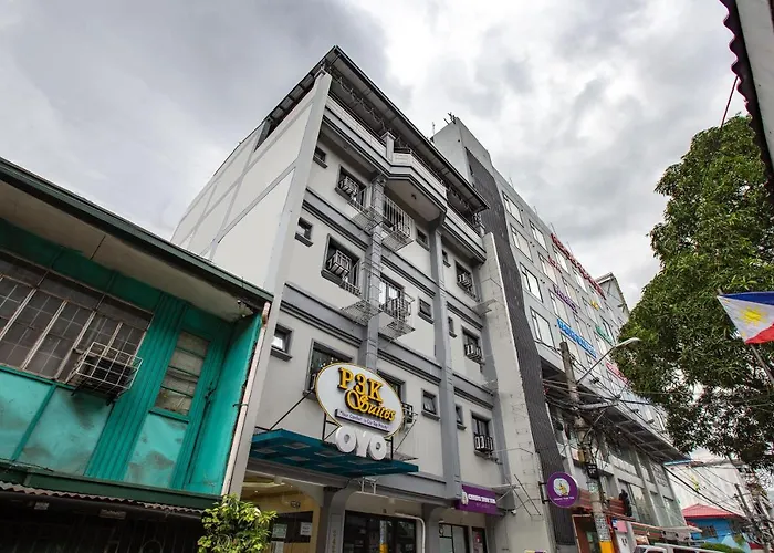 Vaccinated Staff - Oyo 731 P3k Suites 1 マニラ市